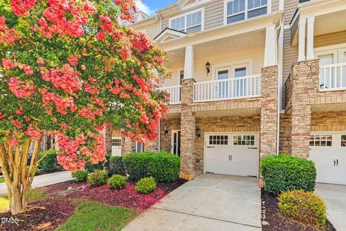 8032 Sycamore Hill Ln, Raleigh, NC, 27612-7181 | Card Image