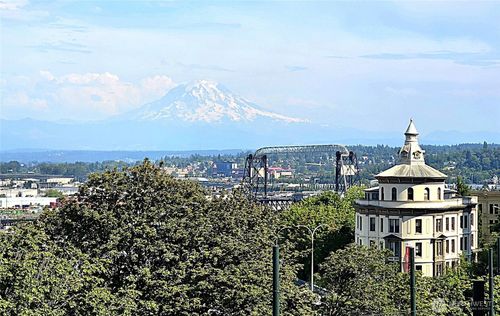302-525 Broadway, Tacoma, WA, 98402-3909 | Card Image