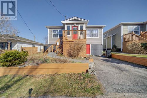 3 St Michaels Ave, St. John's, NL, A1E1R7 | Card Image