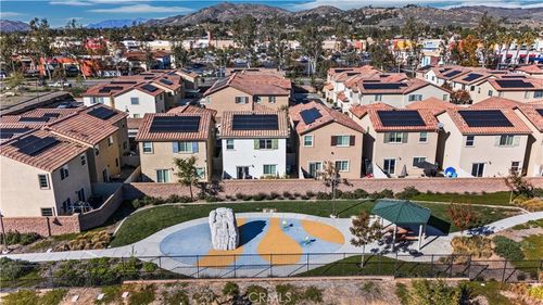 27321 Caprock Way, Moreno Valley, CA, 92555-4563 | Card Image