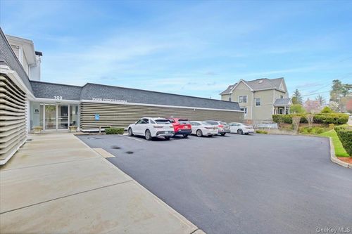 100 S Highland Ave, Ossining, NY, 10562-5634 | Card Image