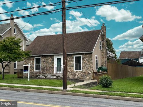 245 N Main St, MERCERSBURG, PA, 17236-1747 | Card Image