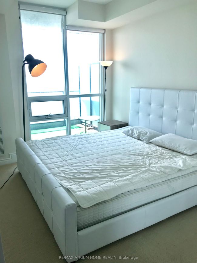 4905 - 33 Bay St, Condo with 3 bedrooms, 2 bathrooms and 1 parking in Toronto ON | Image 15