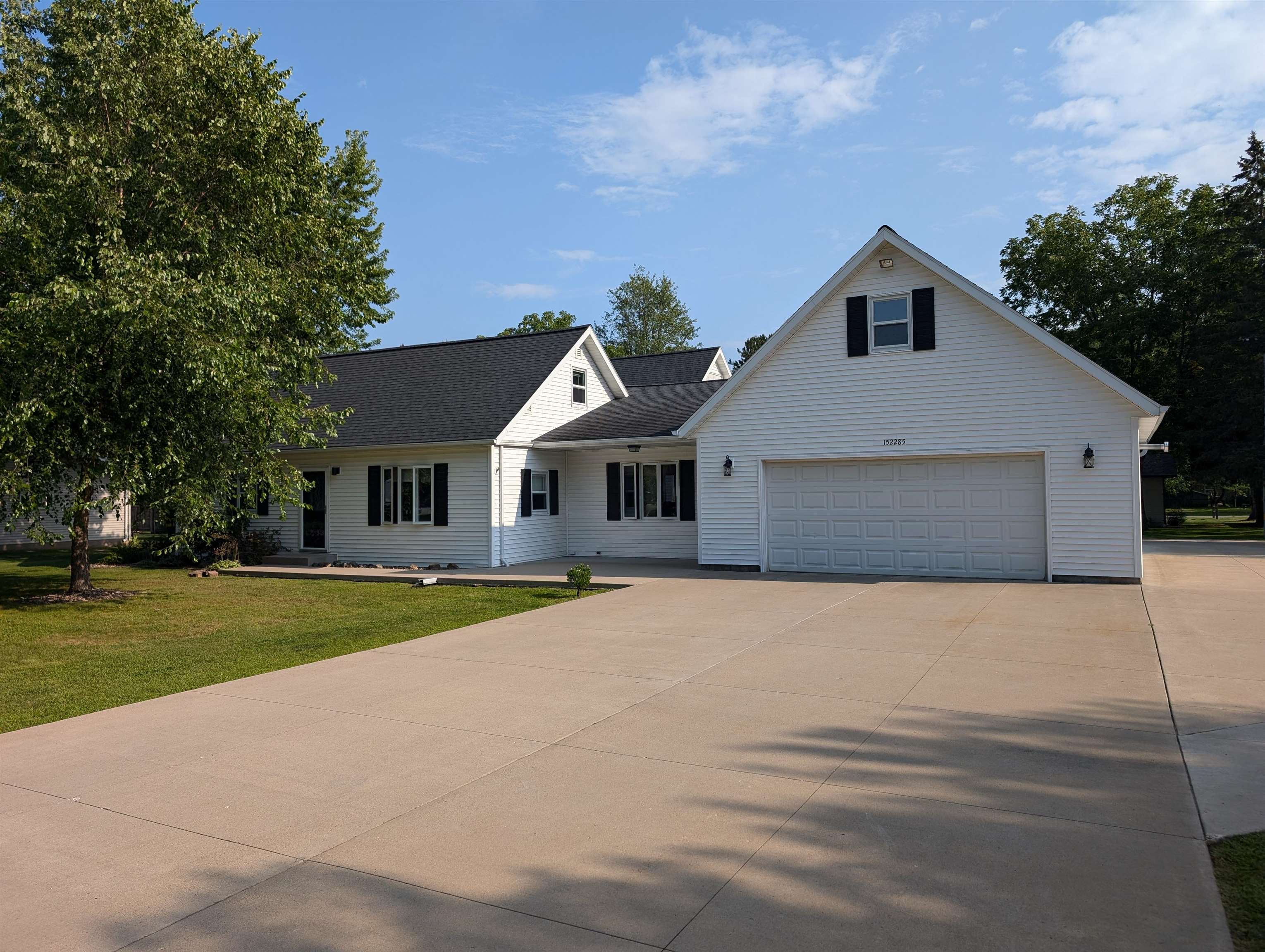 Ivy Ln, Wausau, WI 54401