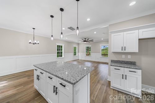123 Tallassee Ln, New London, NC, 28127-5002 | Card Image
