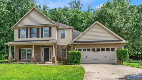 136 Autumn Haven Ln, Madison, AL, 35758-9209 | Card Image