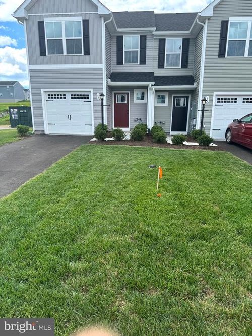 64 Dripping Springs Dr, HEDGESVILLE, WV, 25427 | Card Image