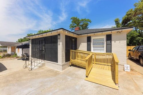 2415 Manchester Expy, Columbus, GA, 31904-6813 | Card Image