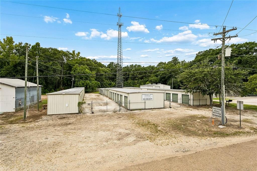 81694 Highway 21, Bush, LA 70431