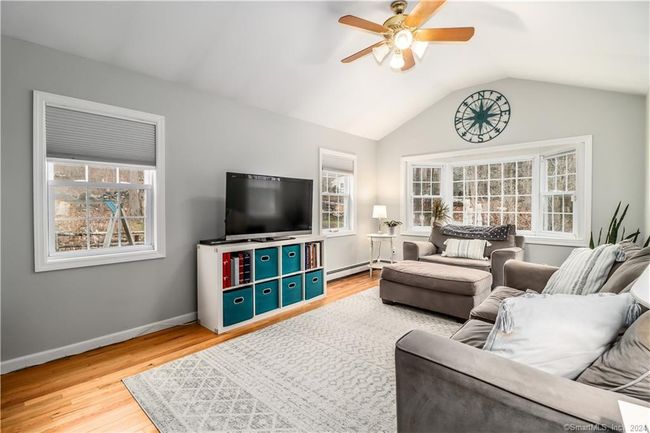 Family Room | Image 5