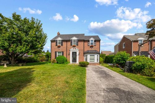 21 Pickwick Ln, NEWTOWN SQUARE, PA, 19073-4607 | Card Image