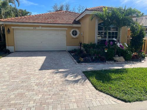 4194 Imperial Isle Dr, Lake Worth, FL, 33449-8600 | Card Image