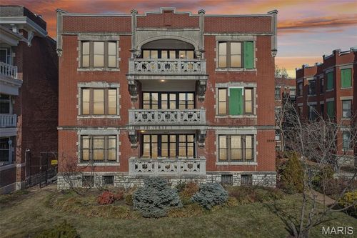 2n-5539 Waterman Blvd, Saint Louis, MO, 63112-1843 | Card Image