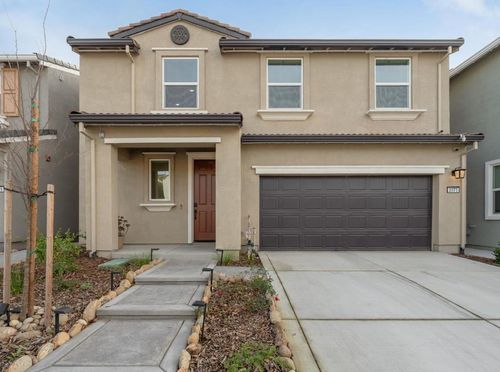 2071 Brown St, Lincoln, CA, 95648-3340 | Card Image