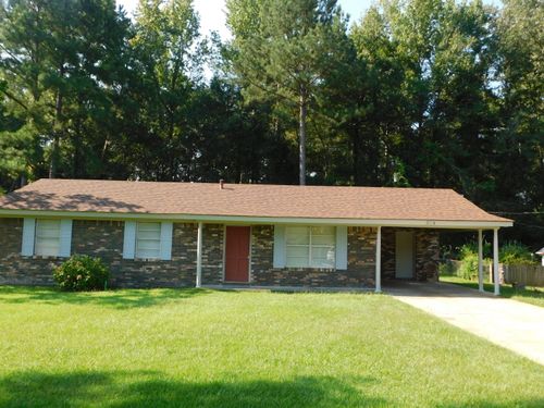 204 Yawn St, Collins, MS, 39428-3823 | Card Image
