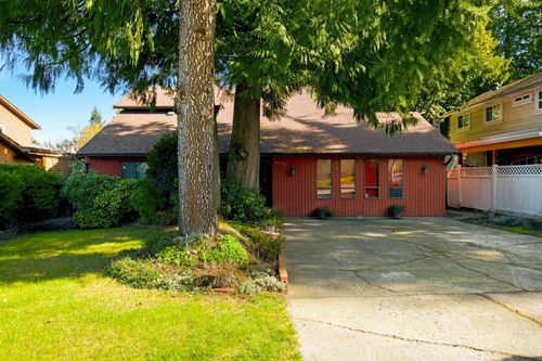 6474 131 St, Surrey, BC, V3W7P3 | Card Image