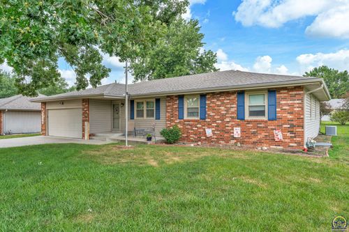 3130 Se Burton St, Topeka, KS, 66609 | Card Image