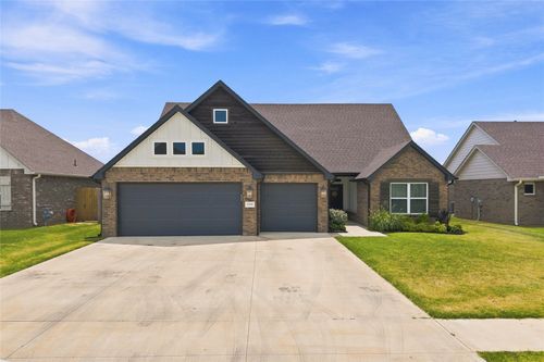 27900 E 107th St S, Coweta, OK, 74429-9002 | Card Image