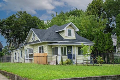 51 Schanck Ave, Rochester, NY, 14609-7123 | Card Image