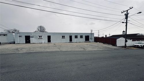 10 Alcazar Ave, Johnston, RI, 02919-4069 | Card Image