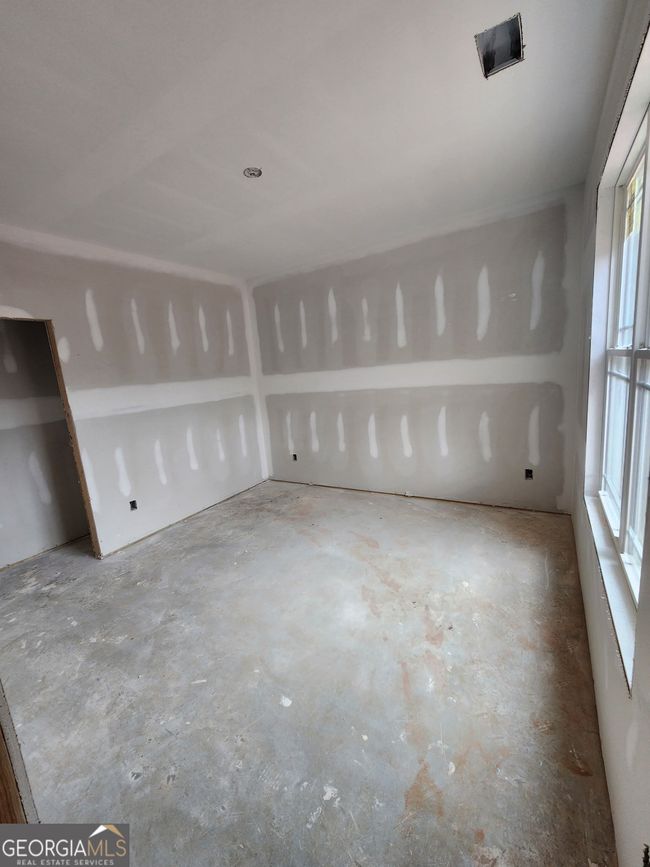 282 Perkins Rd, House other with 4 bedrooms, 2 bathrooms and 2 parking in BARNESVILLE GA | Image 12
