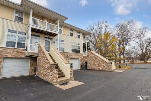 410 Beachwalk Trl, Luna Pier, MI, 48157-9403 | Card Image