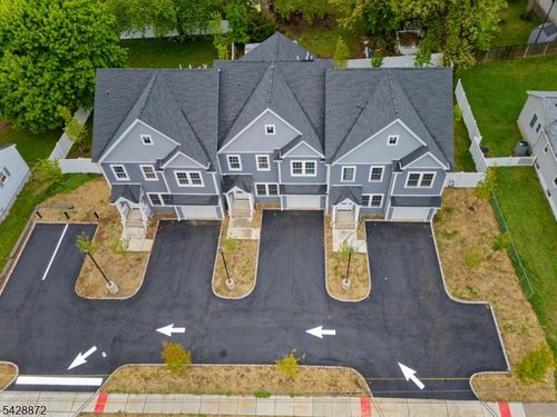 8 Travers Ave, Edison, NJ, 08817-5112 | Card Image