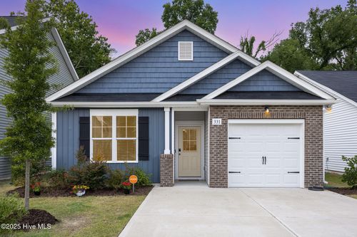 331 Sturgeon St, Smithfield, NC, 27577-5638 | Card Image