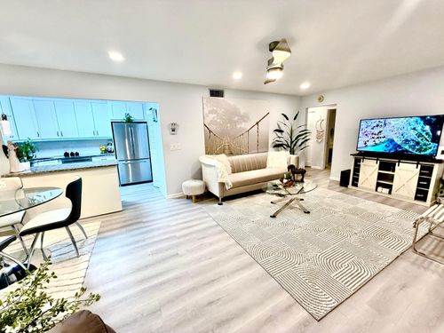 b-2-301 Knotty Pine Cir, Greenacres, FL, 33463-9171 | Card Image