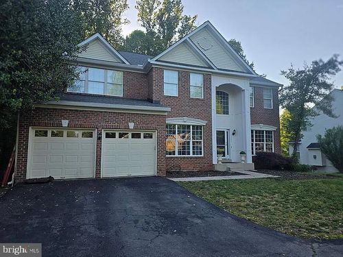 9201 Golf Ct, MANASSAS PARK, VA, 20111-3031 | Card Image