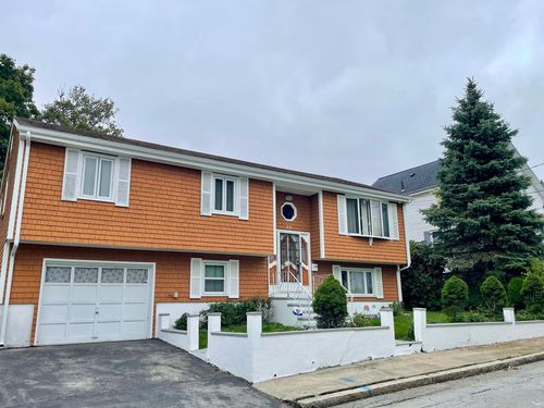 28 Lewis Street, Fall River, MA, 02720 | Card Image