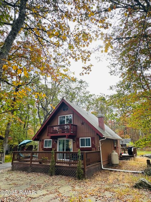 131 Maple Ridge Dr, Lords Valley, PA, 18428 | Card Image