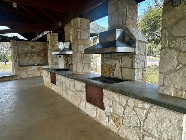 712 Coventry Rd, Home with 0 bedrooms, 0 bathrooms and null parking in Spicewood TX | Image 5