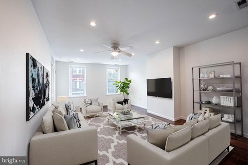 2-545 Christian Street, PHILADELPHIA, PA, 19147 | Card Image