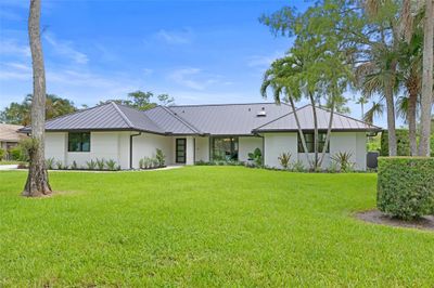 15580 Cedar Bluff Pl, House other with 3 bedrooms, 2 bathrooms and null parking in Wellington FL | Image 2