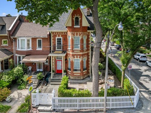 232 Shaw St, Toronto, ON, M6J2W8 | Card Image