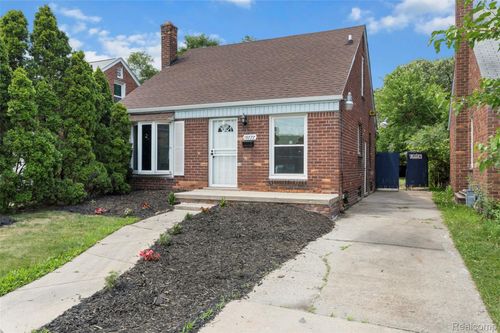 19777 Santa Rosa Dr, Detroit, MI, 48221-1737 | Card Image
