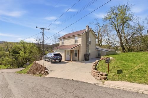 3 Chestnut St, MEYERSDALE, PA, 15552-1103 | Card Image