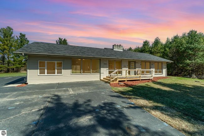 166 W M 55, House other with 3 bedrooms, 2 bathrooms and null parking in Tawas City MI | Image 17