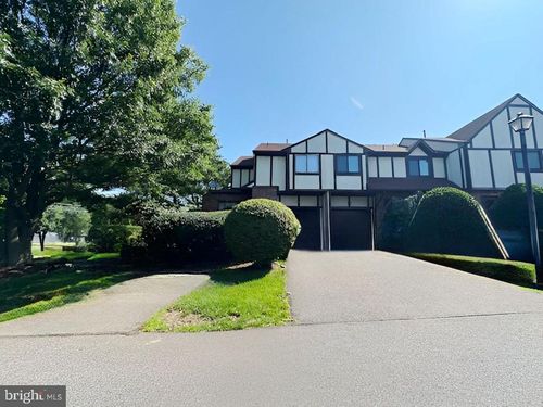 2 Devonshire Ct, Ewing, NJ, 08628-2236 | Card Image
