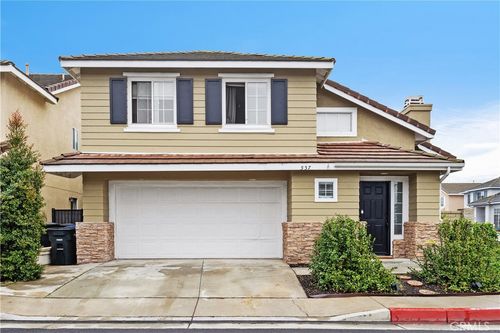 557 S Summerfield Way, Orange, CA, 92866-3385 | Card Image
