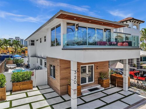 320 Missouri St, Hollywood, FL, 33019-3635 | Card Image