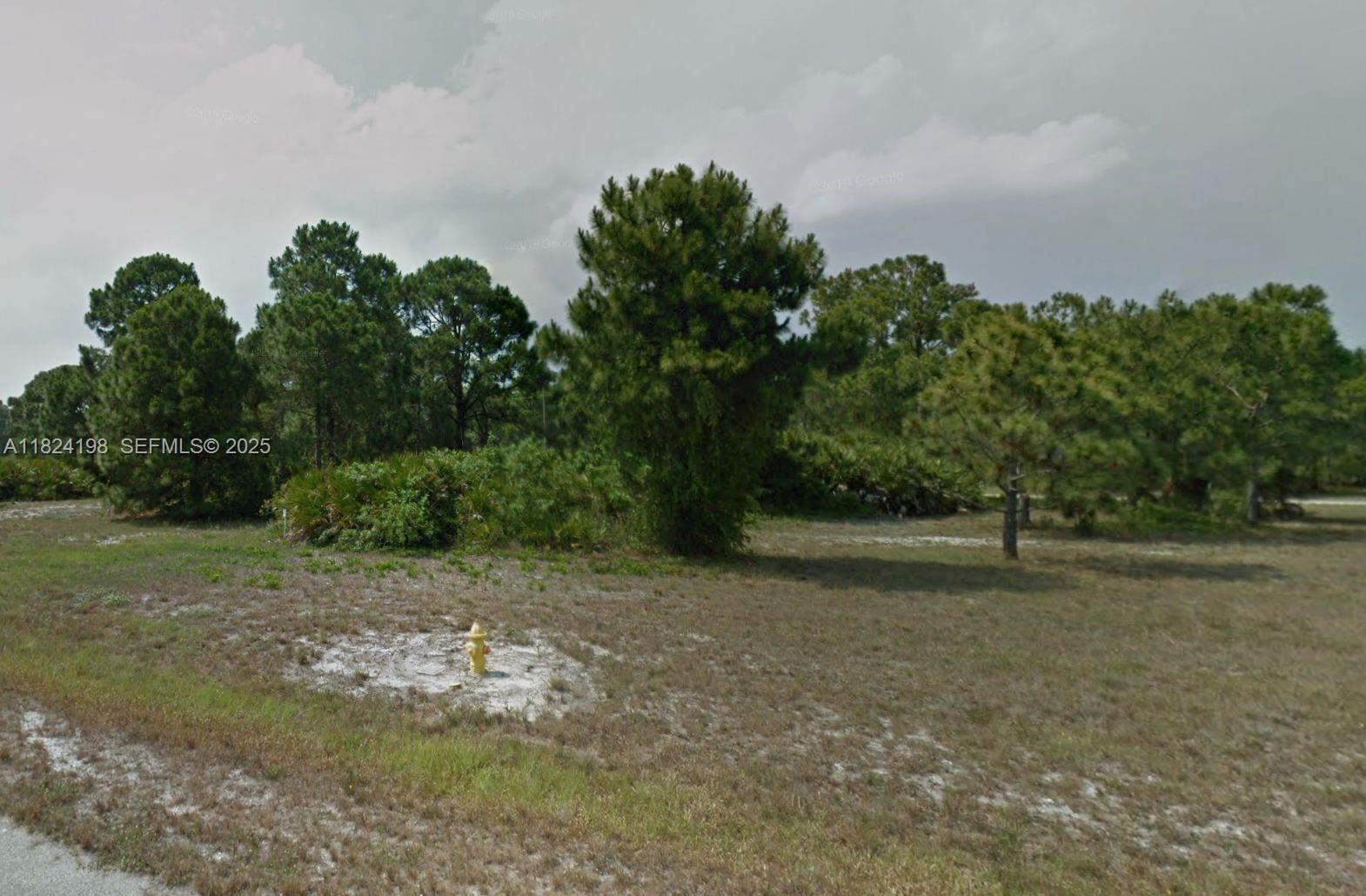 Land in Port Charlotte 2