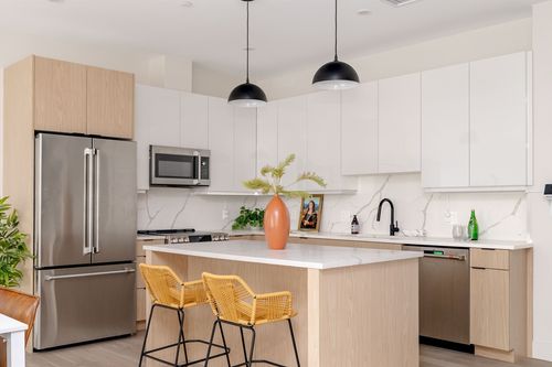 110-85 Myrtle St., Quincy, MA, 02171 | Card Image