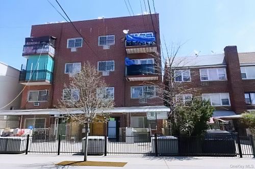 3821 99th St, Corona, NY, 11368-4883 | Card Image