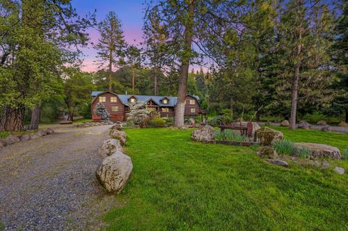 12735 Davis Ln, Nevada City, CA, 95959-9012 | Card Image
