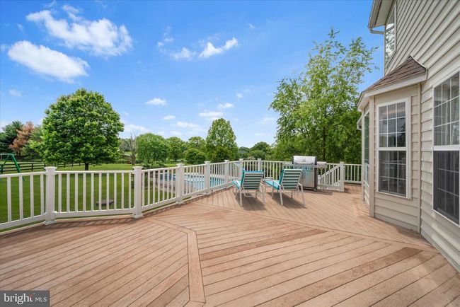17760 Julie Ann Ct, House other with 4 bedrooms, 4 bathrooms and null parking in HAMILTON VA | Image 75