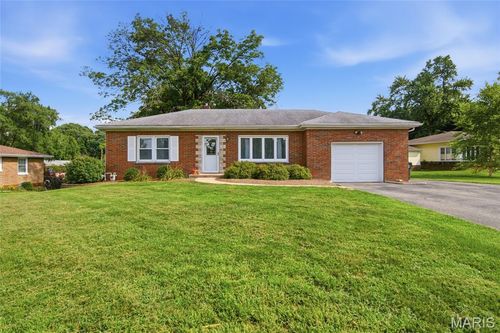 14 Circle Drive, Fairview Heights, IL, 62208 | Card Image