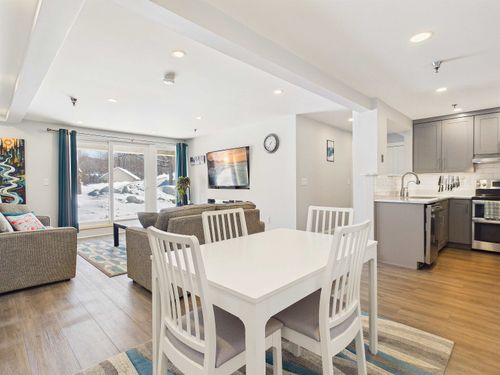 3a8-133 E Mountain Rd, Killington, VT, 05751-9615 | Card Image