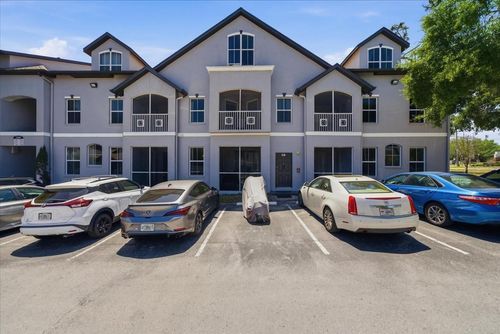5007 Sunridge Palms Dr, TAMPA, FL, 33617-1427 | Card Image